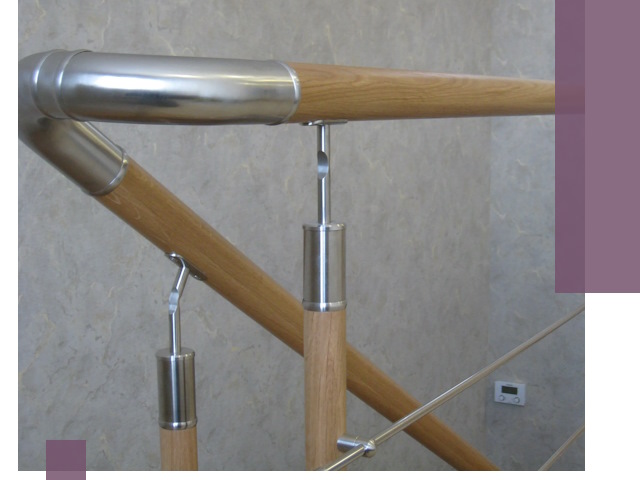 Комбинированные перила на заказ в Волжском — монтаж и производство