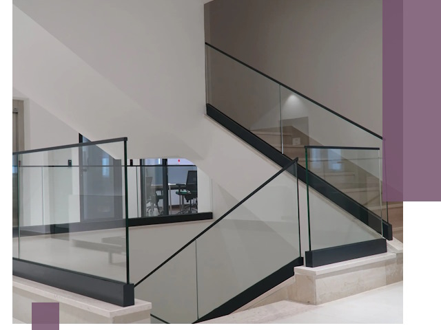 Стеклянные перила премиум-класса с установкой в Волжском